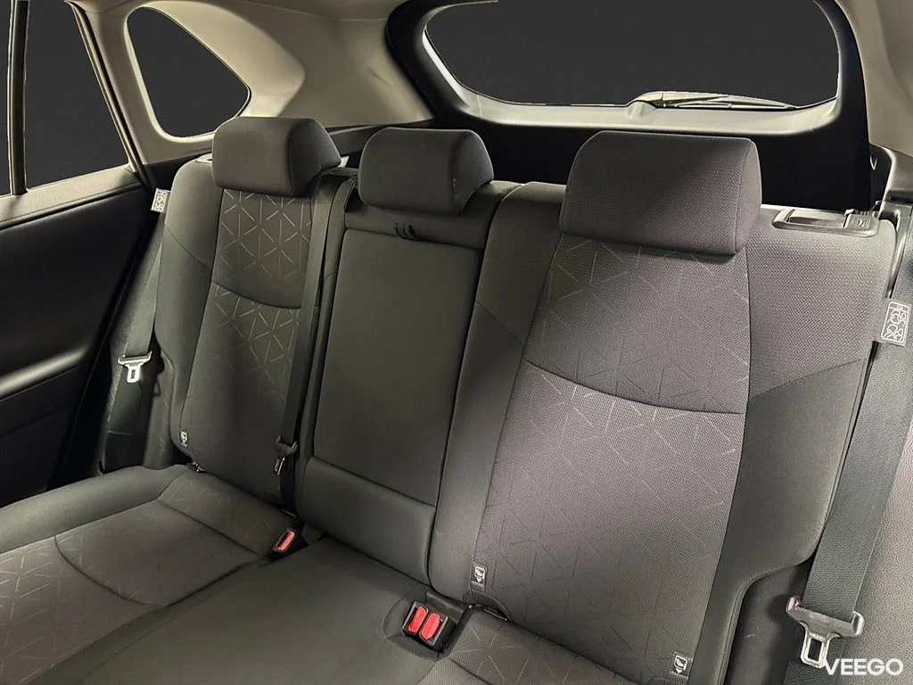Toyota RAV4 Hybrid AWD-i E-CVT 222HK Active /B-Kamera 163kW