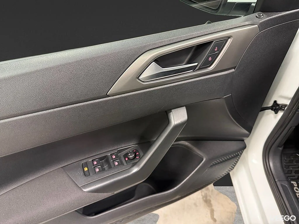 Volkswagen Polo 1.0 TSI DSG 95HK /P-Sensorer 70kW