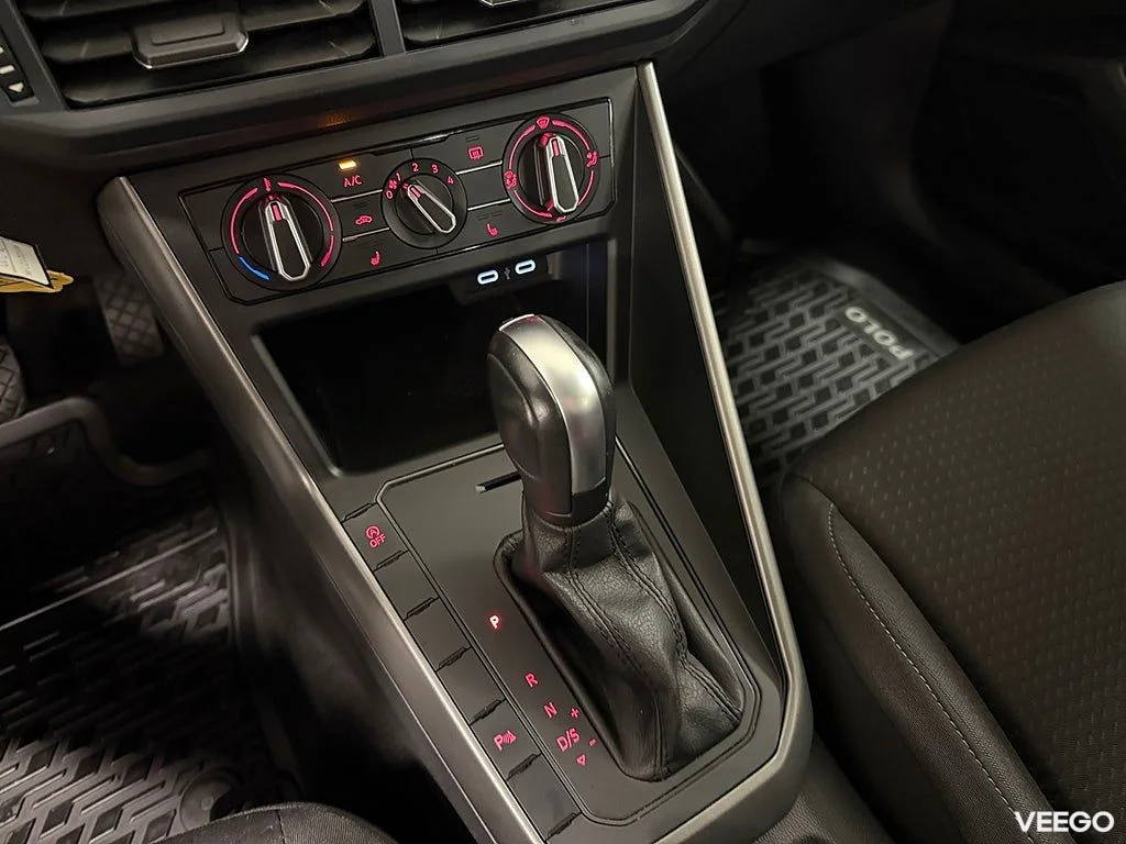 Volkswagen Polo 1.0 TSI DSG 95HK /P-Sensorer 70kW