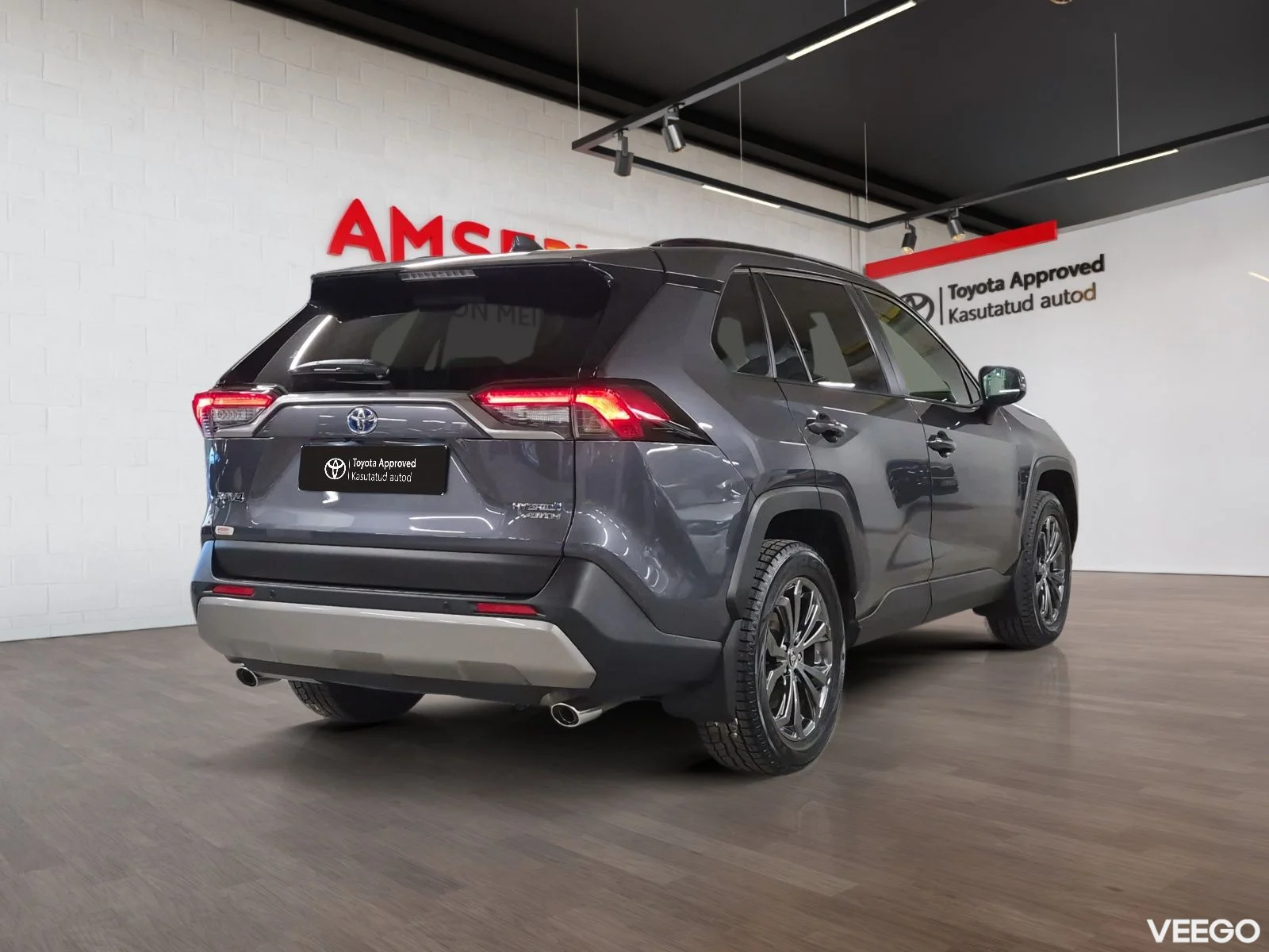 Toyota RAV4 Luxury Plus AWD 2.5 131kW