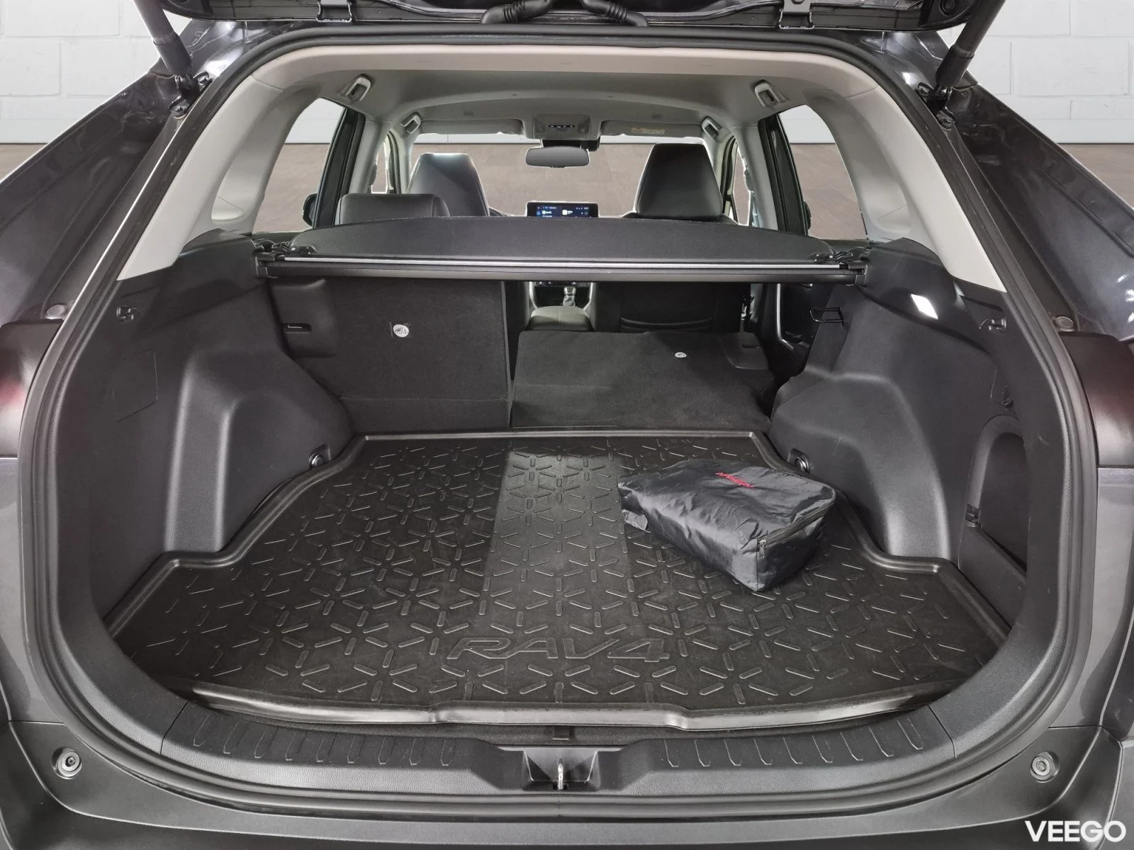 Toyota RAV4 Luxury Plus AWD 2.5 131kW