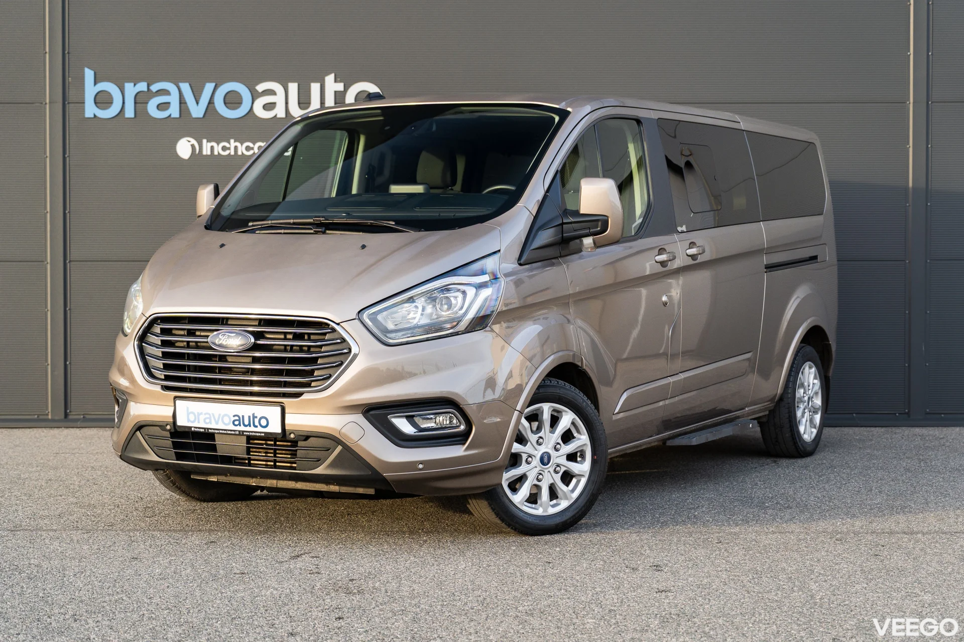 Ford Tourneo Custom 320L EcoBlue Titanium 2 136kW