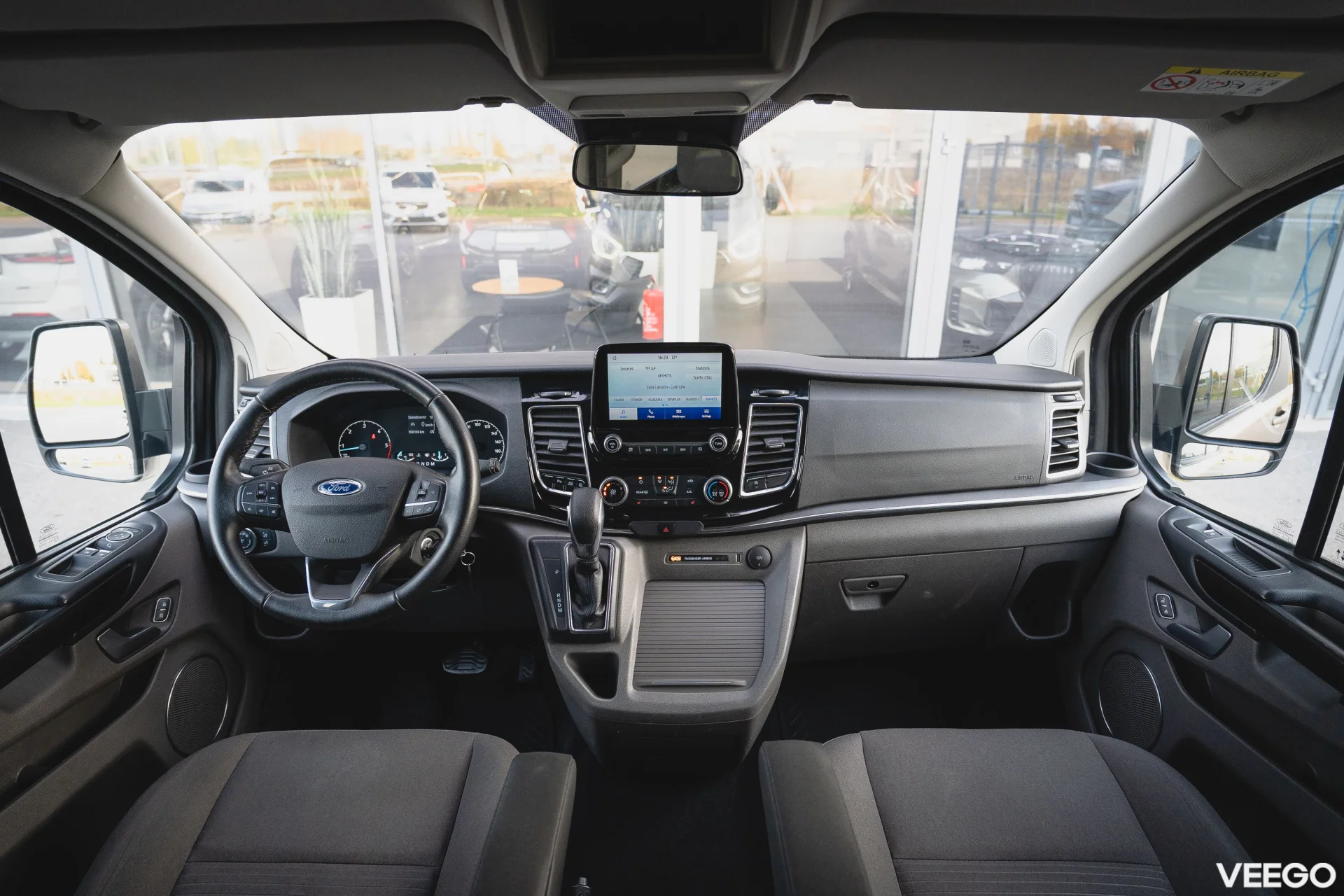 Ford Tourneo Custom 320L EcoBlue Titanium 2 136kW