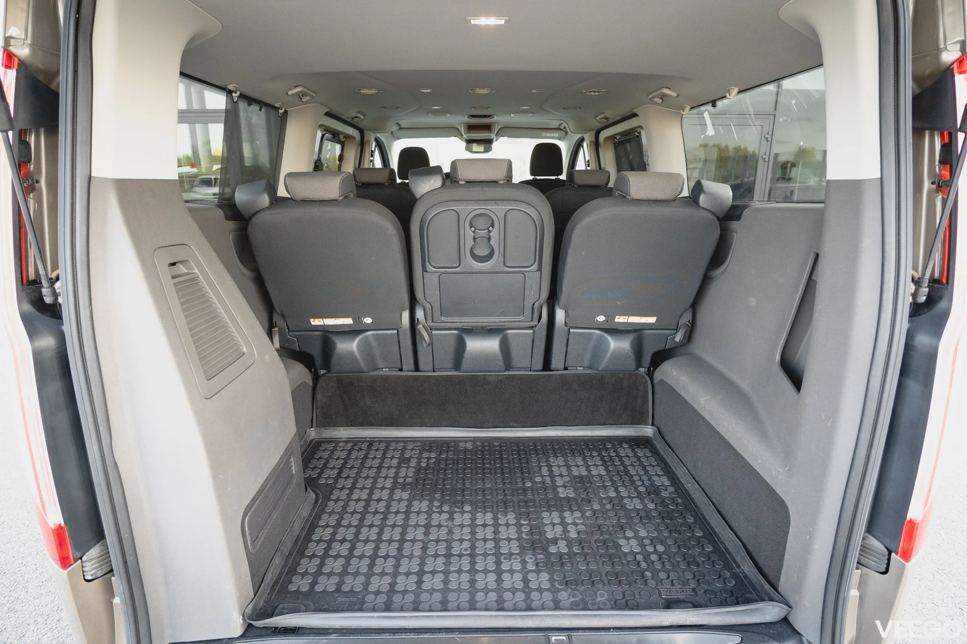Ford Tourneo Custom 320L EcoBlue Titanium 2 136kW