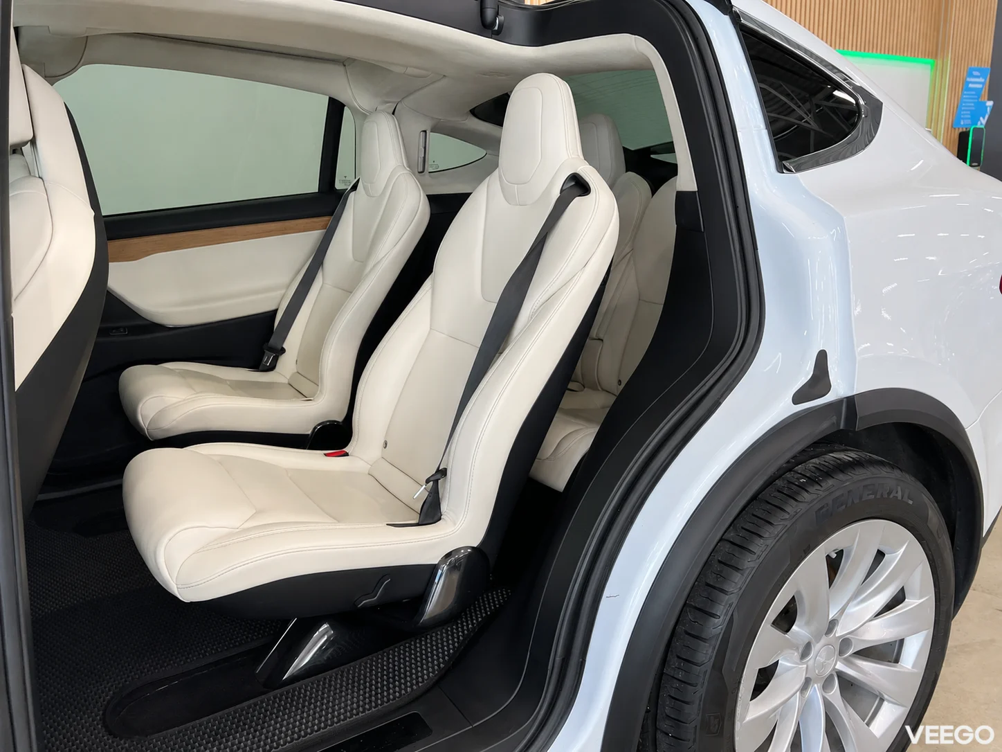 Tesla Model X - 158kW