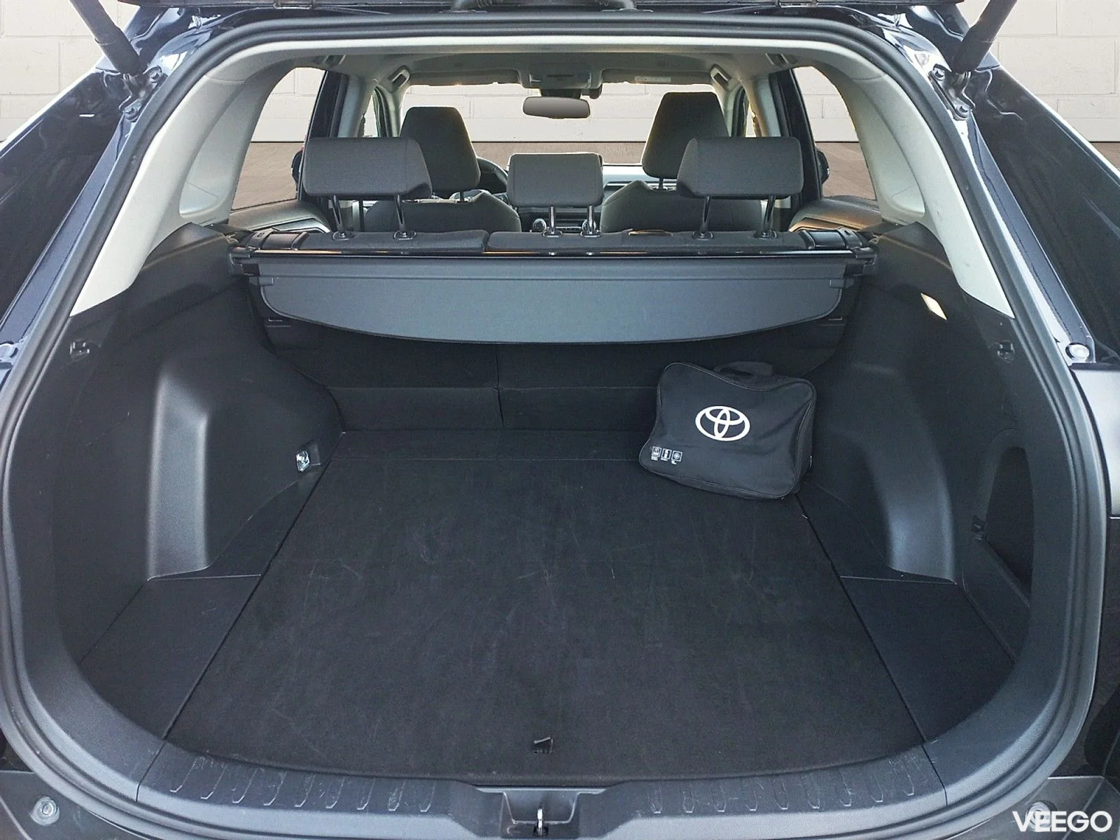 Toyota RAV4 Luxury Limited 2.5 131kW