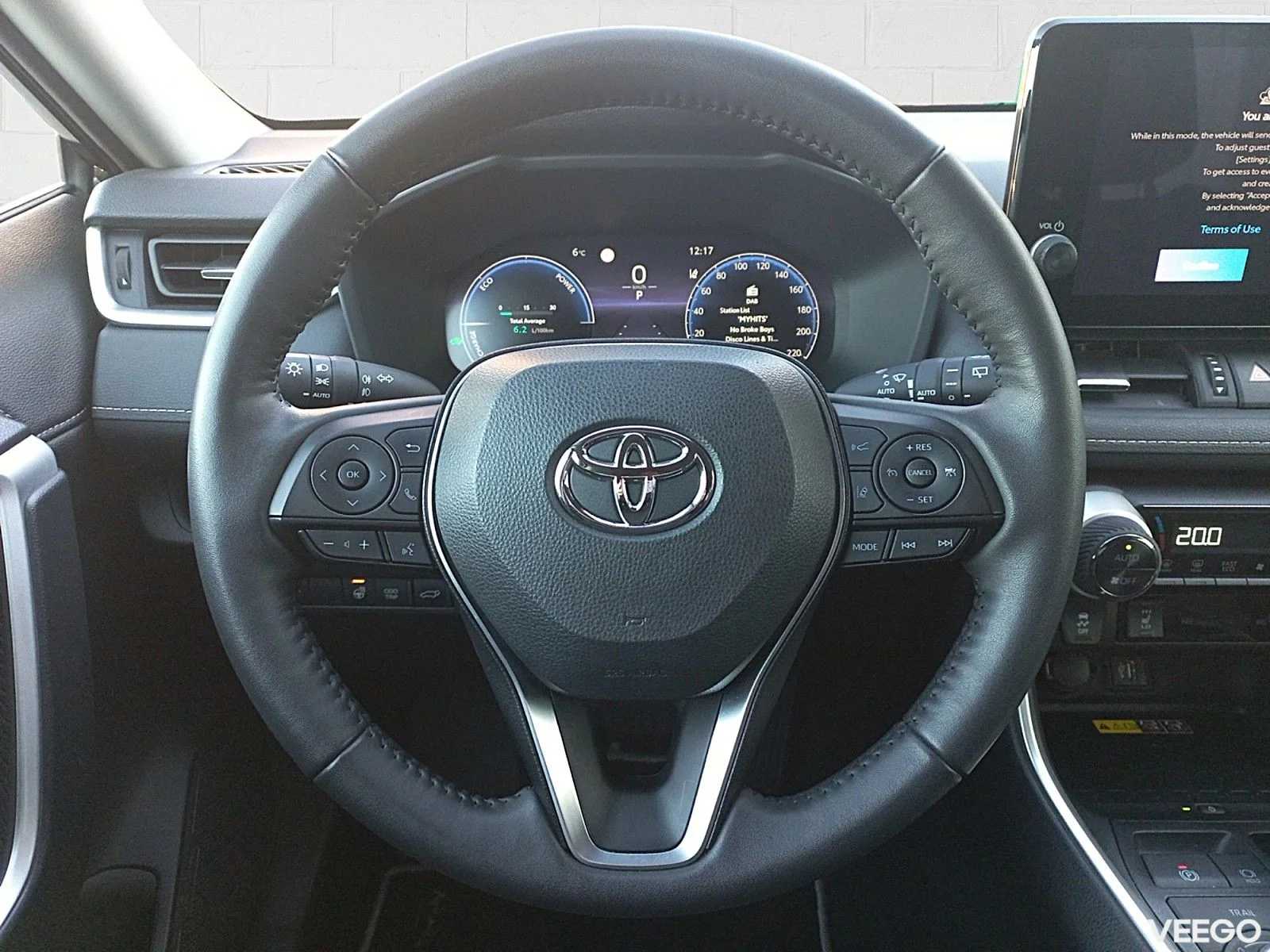 Toyota RAV4 Luxury Limited 2.5 131kW