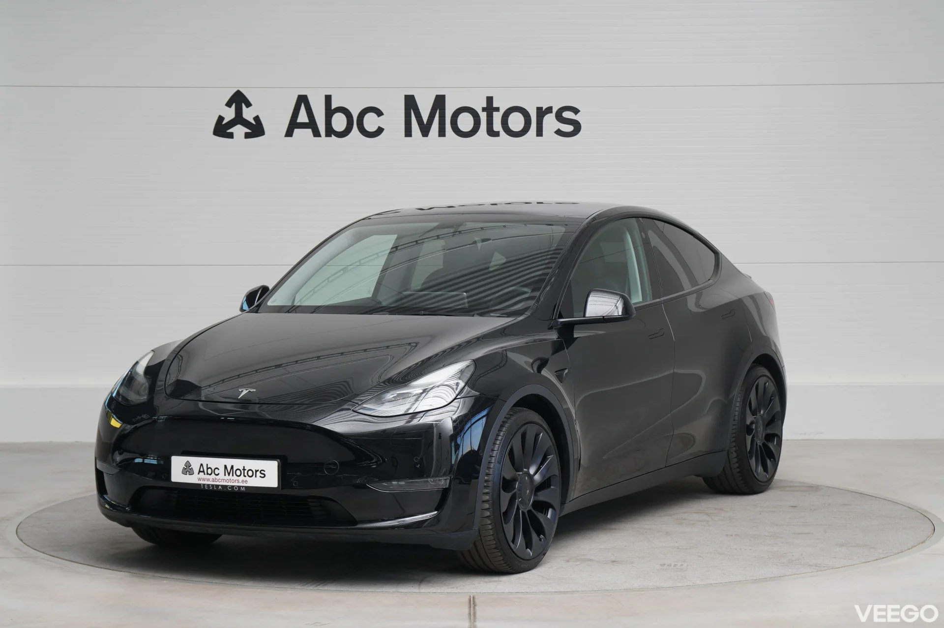 Tesla Model Y AWD Dual Motor Performance LR 0kW