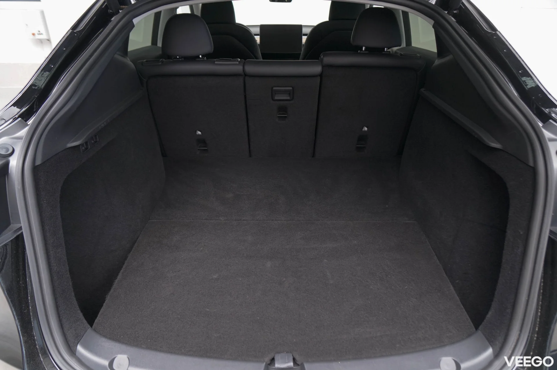 Tesla Model Y AWD Dual Motor Performance LR 0kW