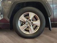 Toyota RAV4 Luxury + Comfort pakett 2 129kW thumbnail