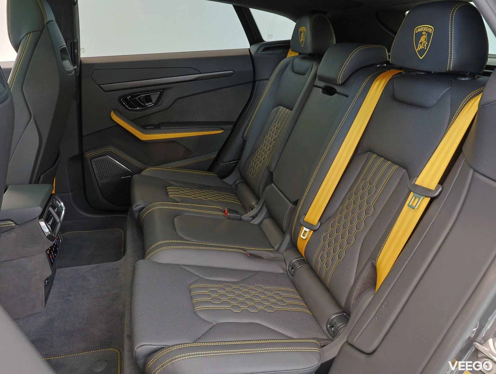 Lamborghini Urus - 456kW