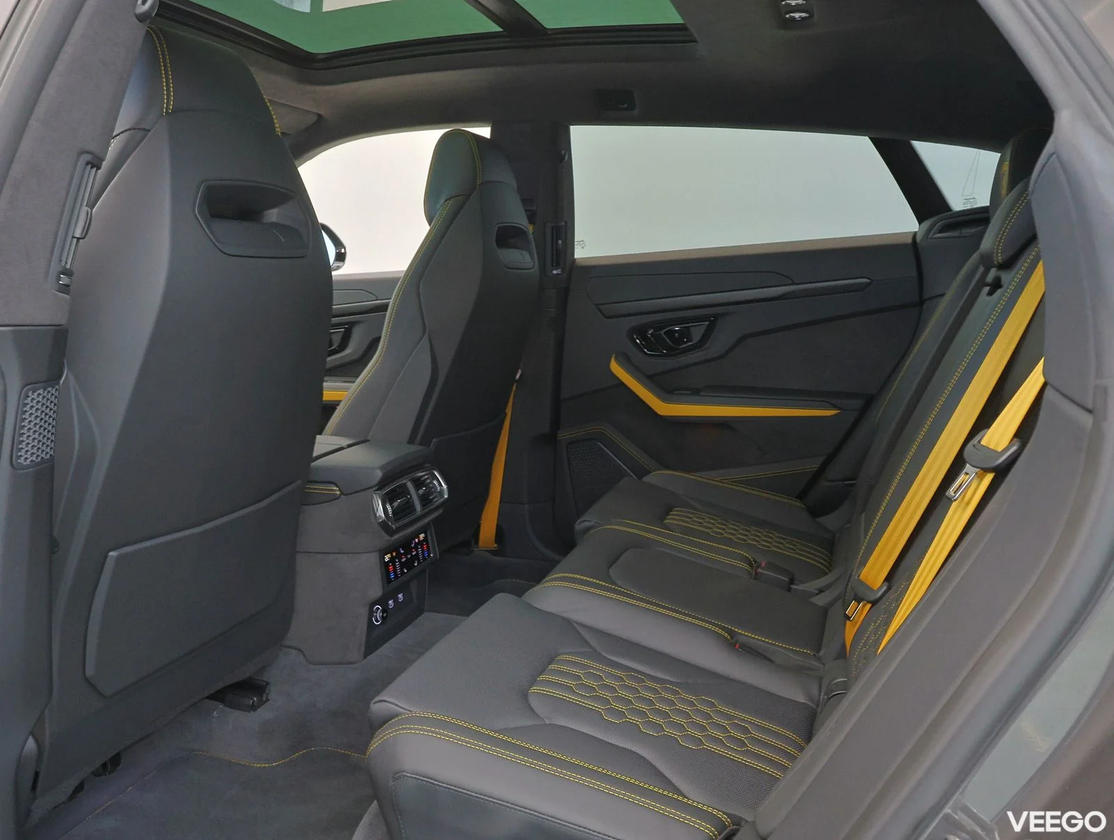 Lamborghini Urus - 456kW
