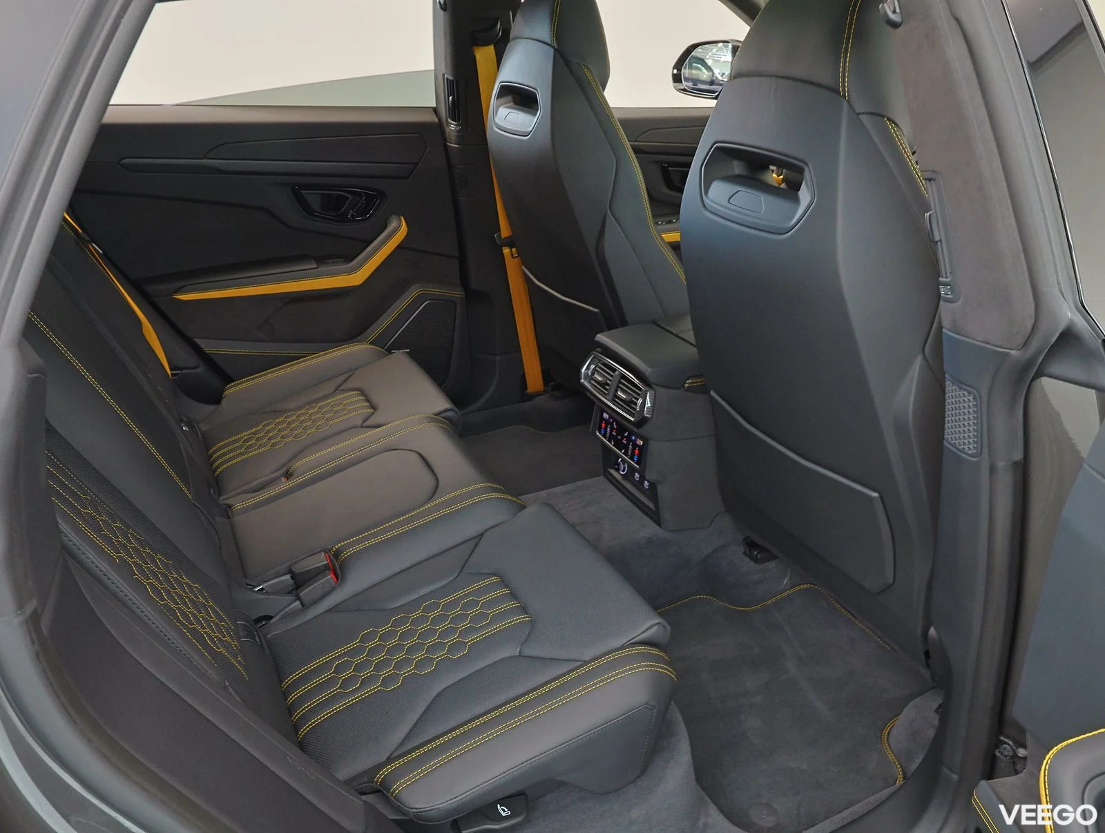Lamborghini Urus - 456kW
