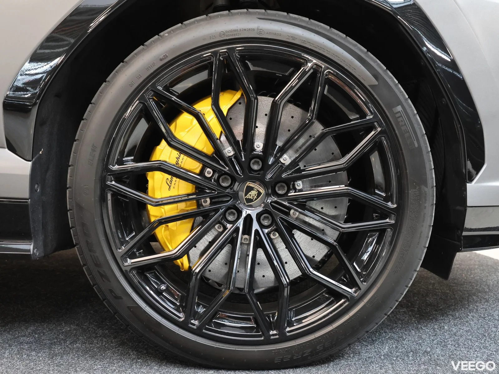 Lamborghini Urus - 456kW