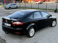 Ford Mondeo Ghia 2 103kW thumbnail