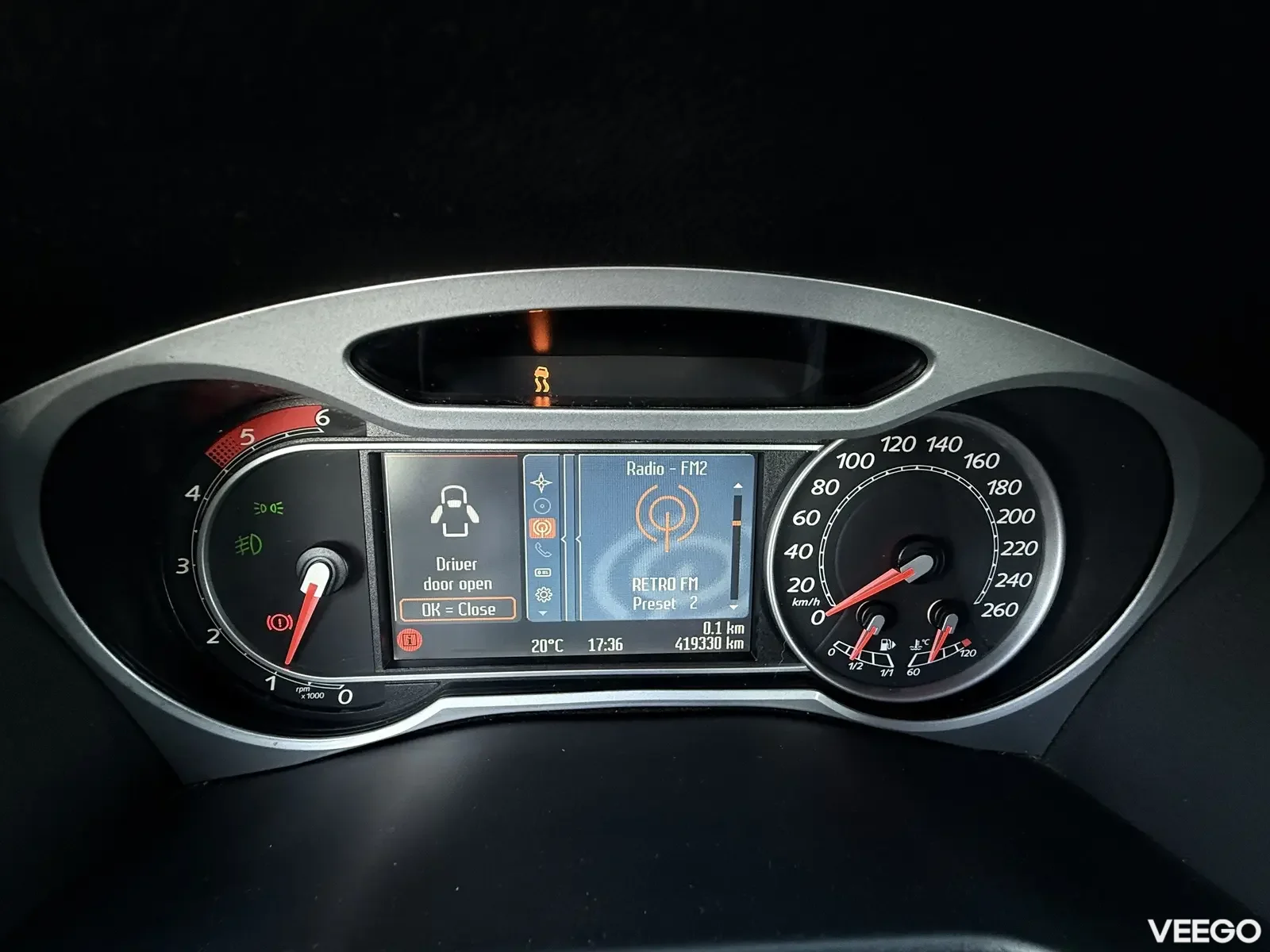 Ford Mondeo Ghia 2 103kW