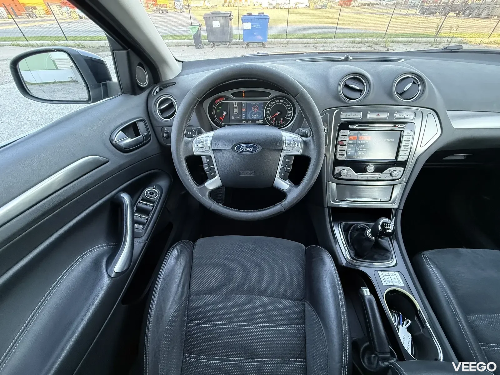 Ford Mondeo Ghia 2 103kW