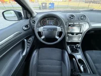 Ford Mondeo Ghia 2 103kW thumbnail