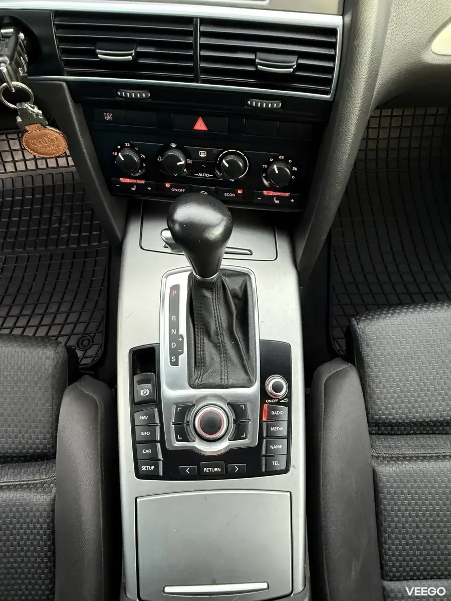 Audi A6 Avant Quattro 2.7 132kW