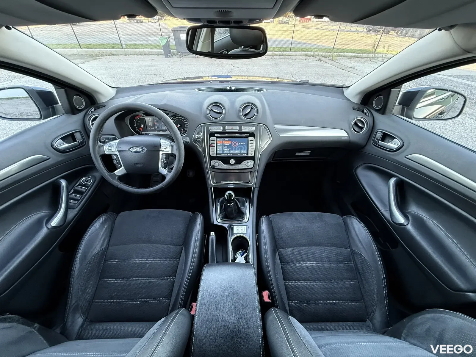 Ford Mondeo Ghia 2 103kW