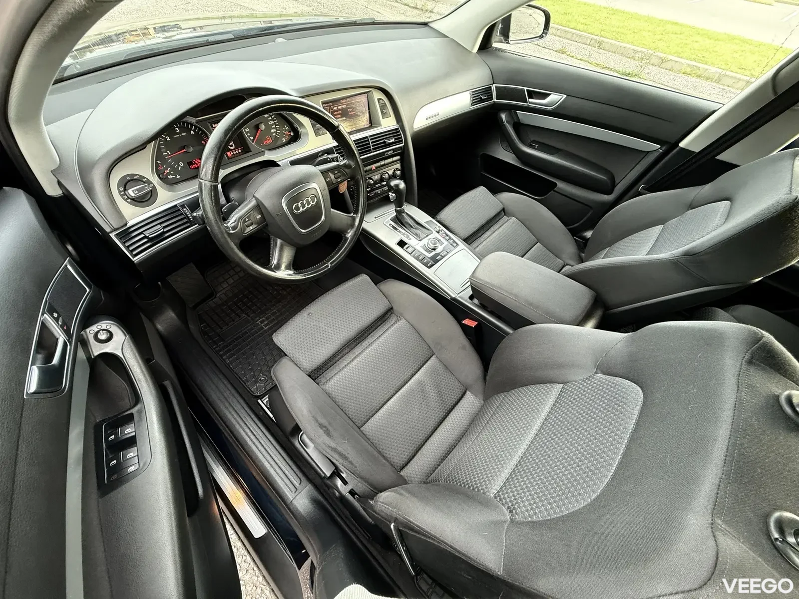 Audi A6 Avant Quattro 2.7 132kW