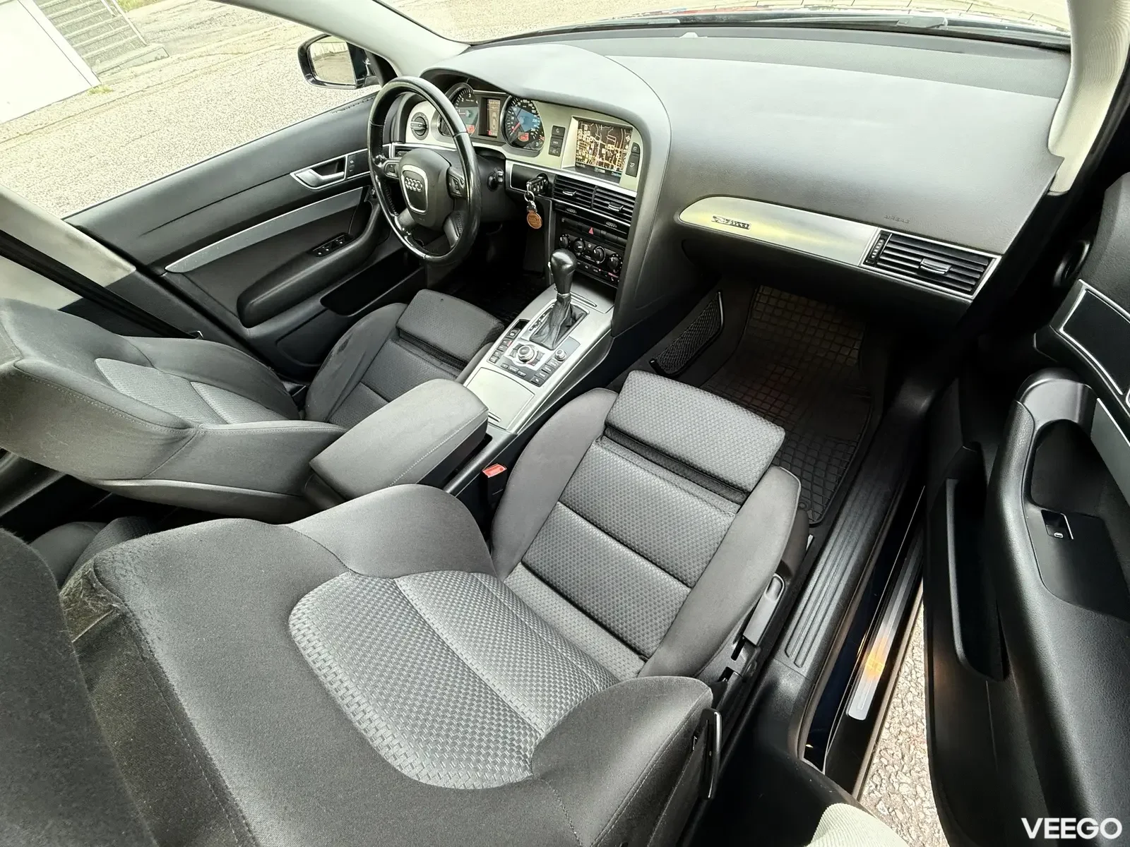 Audi A6 Avant Quattro 2.7 132kW