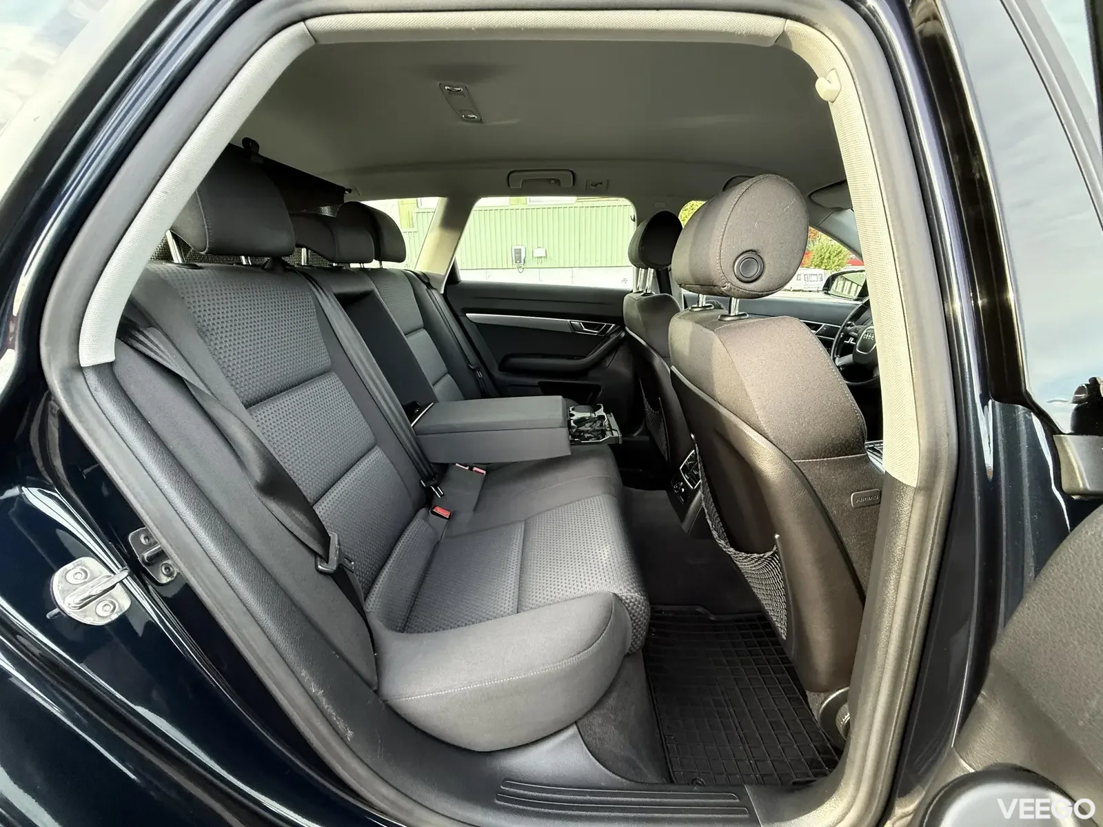 Audi A6 Avant Quattro 2.7 132kW