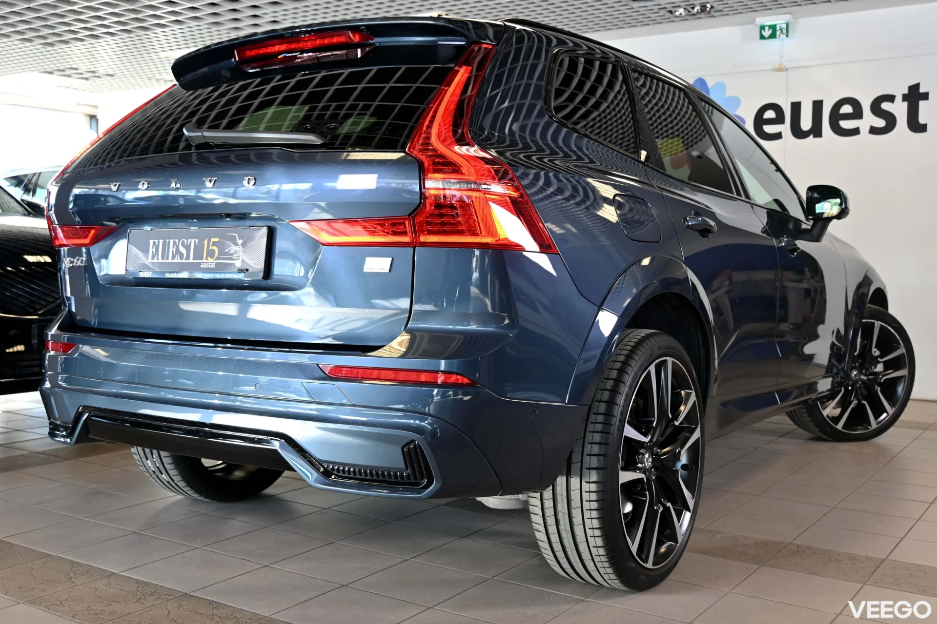 Volvo XC60 AWD 4C B&W ULTIMATE DARK+EXTERIOR INTELLI XENIUM FULL MY2024 2 335kW