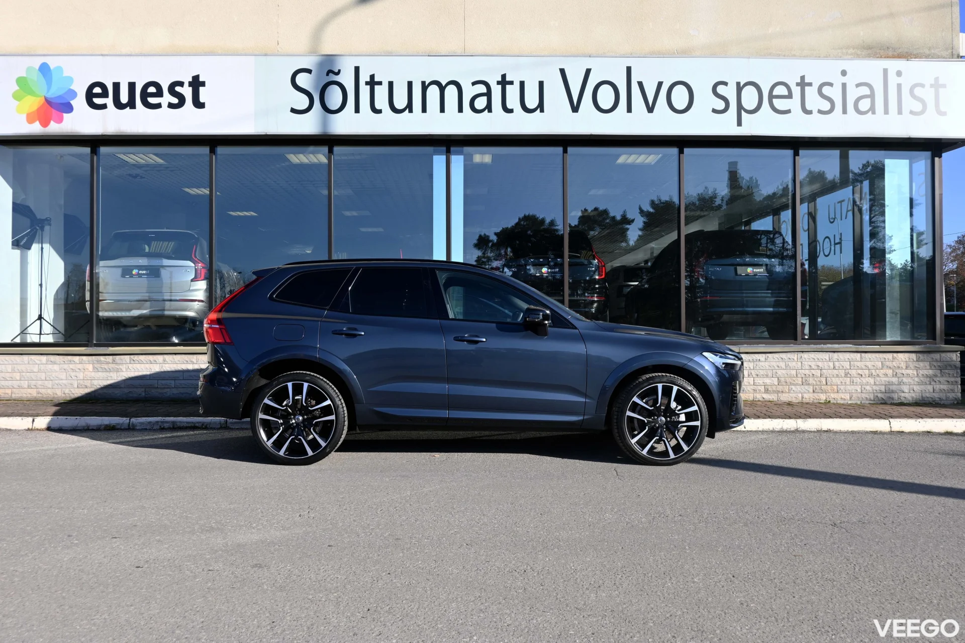 Volvo XC60 AWD 4C B&W ULTIMATE DARK+EXTERIOR INTELLI XENIUM FULL MY2024 2 335kW