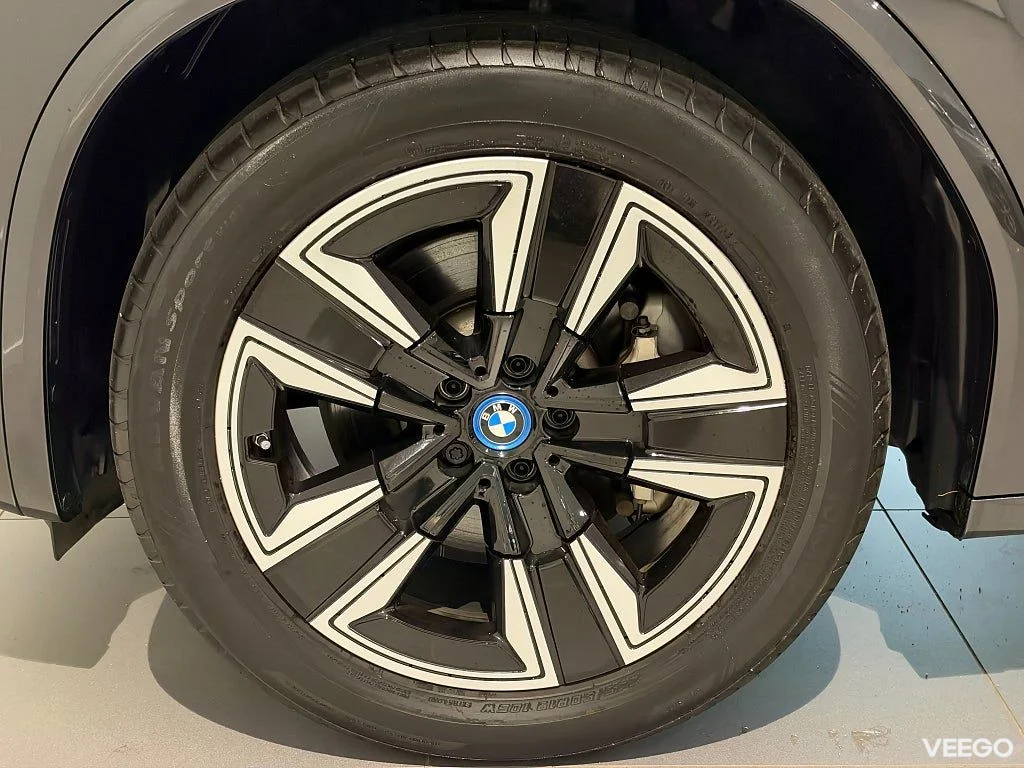 BMW iX3 Charged M Sport Drag P/D-Assist Panorama Elstol m minne 0kW