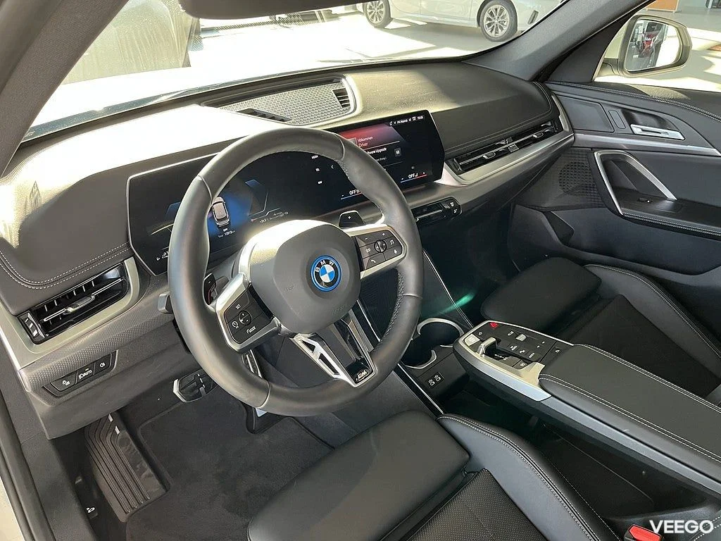 BMW X1 xDrive25e M Sport Drag Rattvärme 18" Park/Drive Assist 0kW