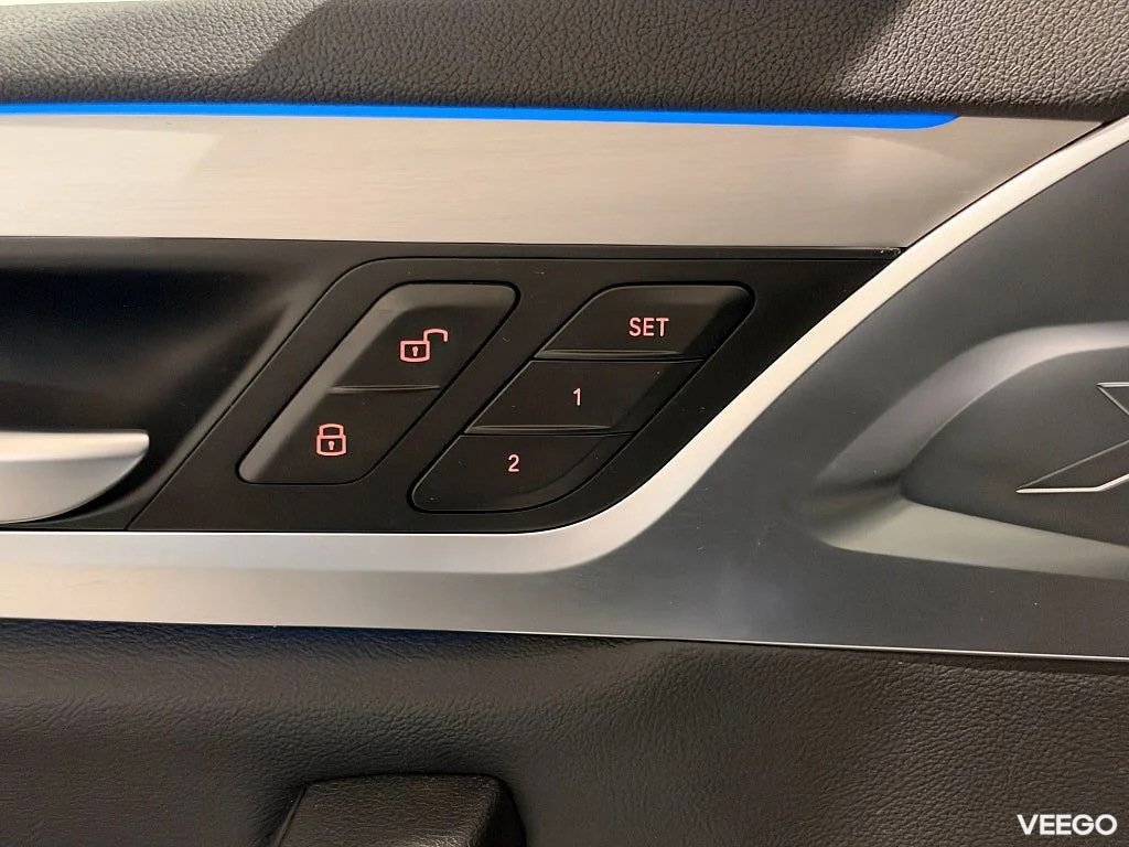 BMW iX3 Charged M Sport Drag P/D-Assist Panorama Elstol m minne 0kW