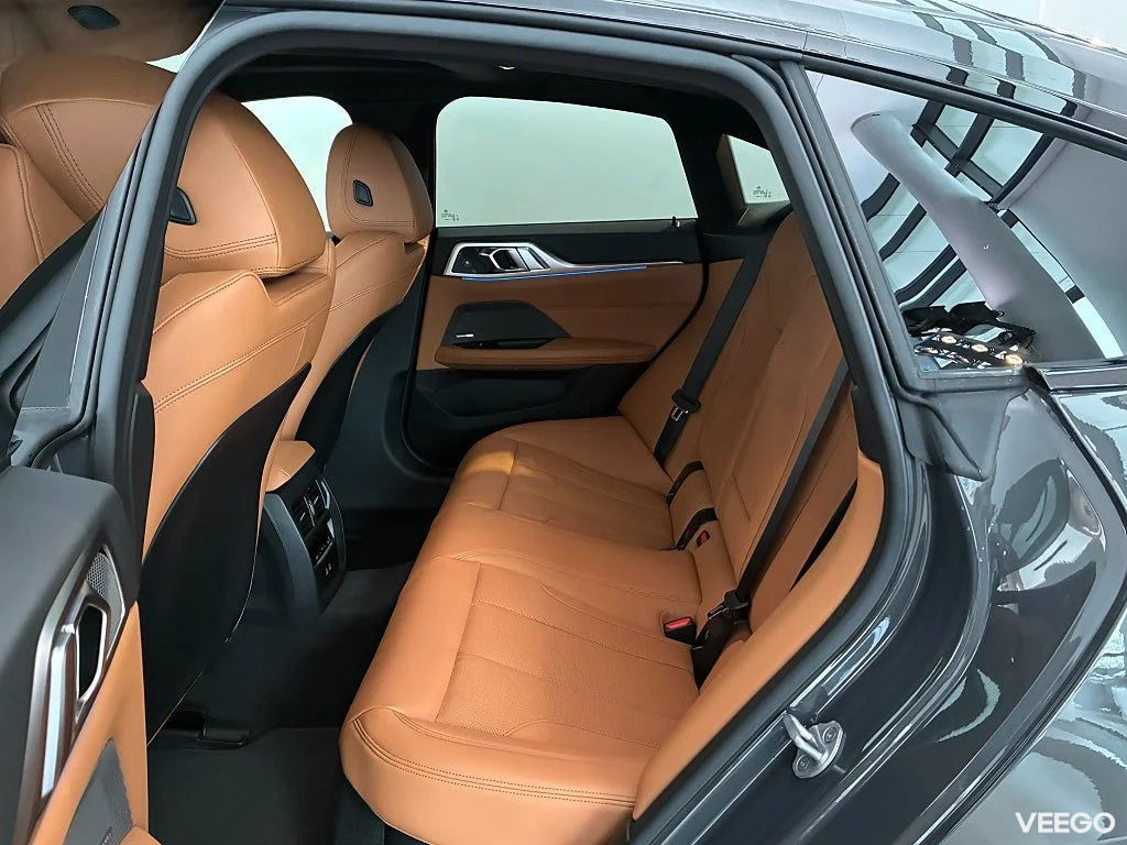 BMW i4 M60 xDrive Taklucka H/K Drag Rattvärme ComfortAccess 0kW