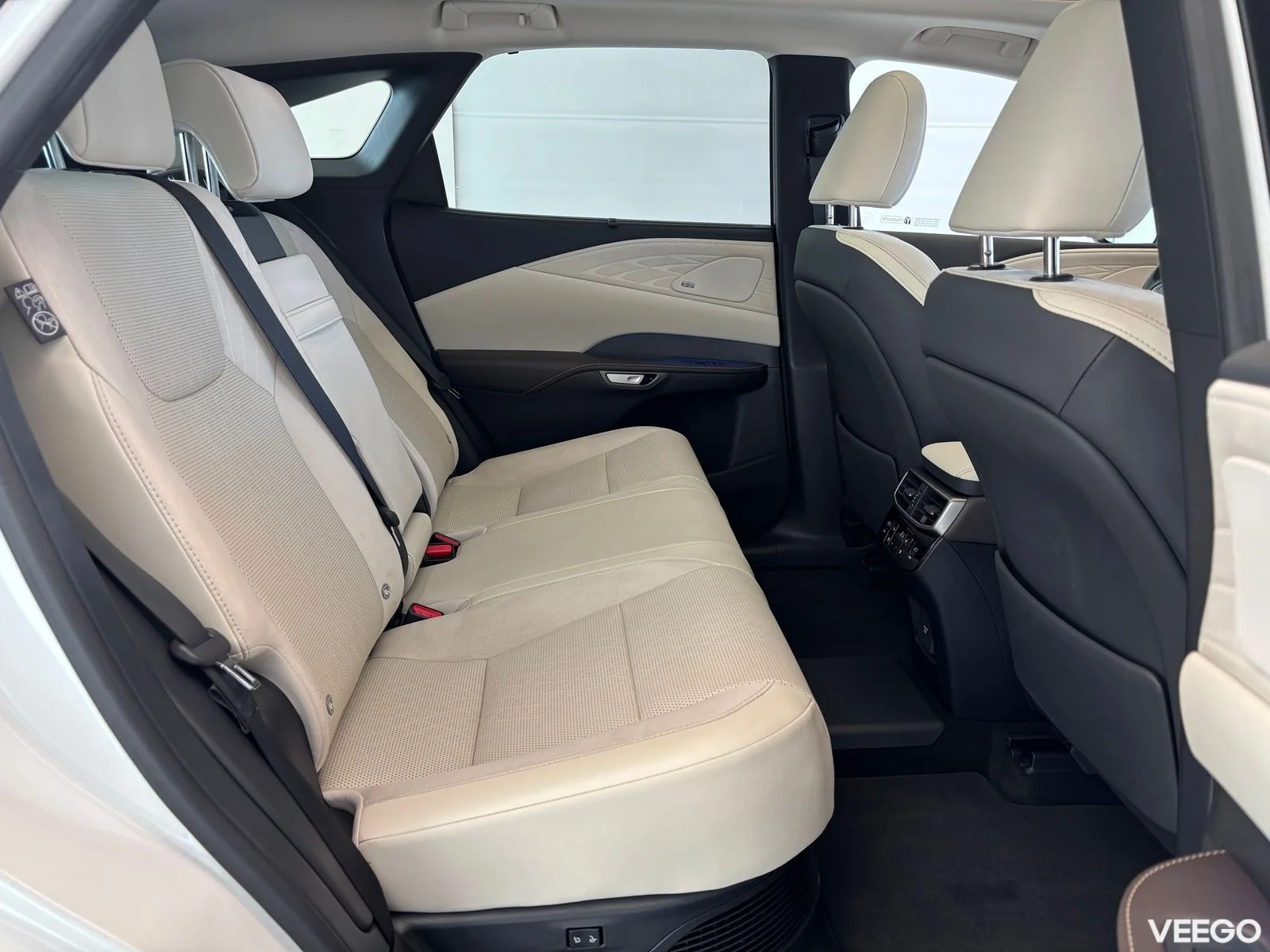 Lexus RX 450h+ - 225kW