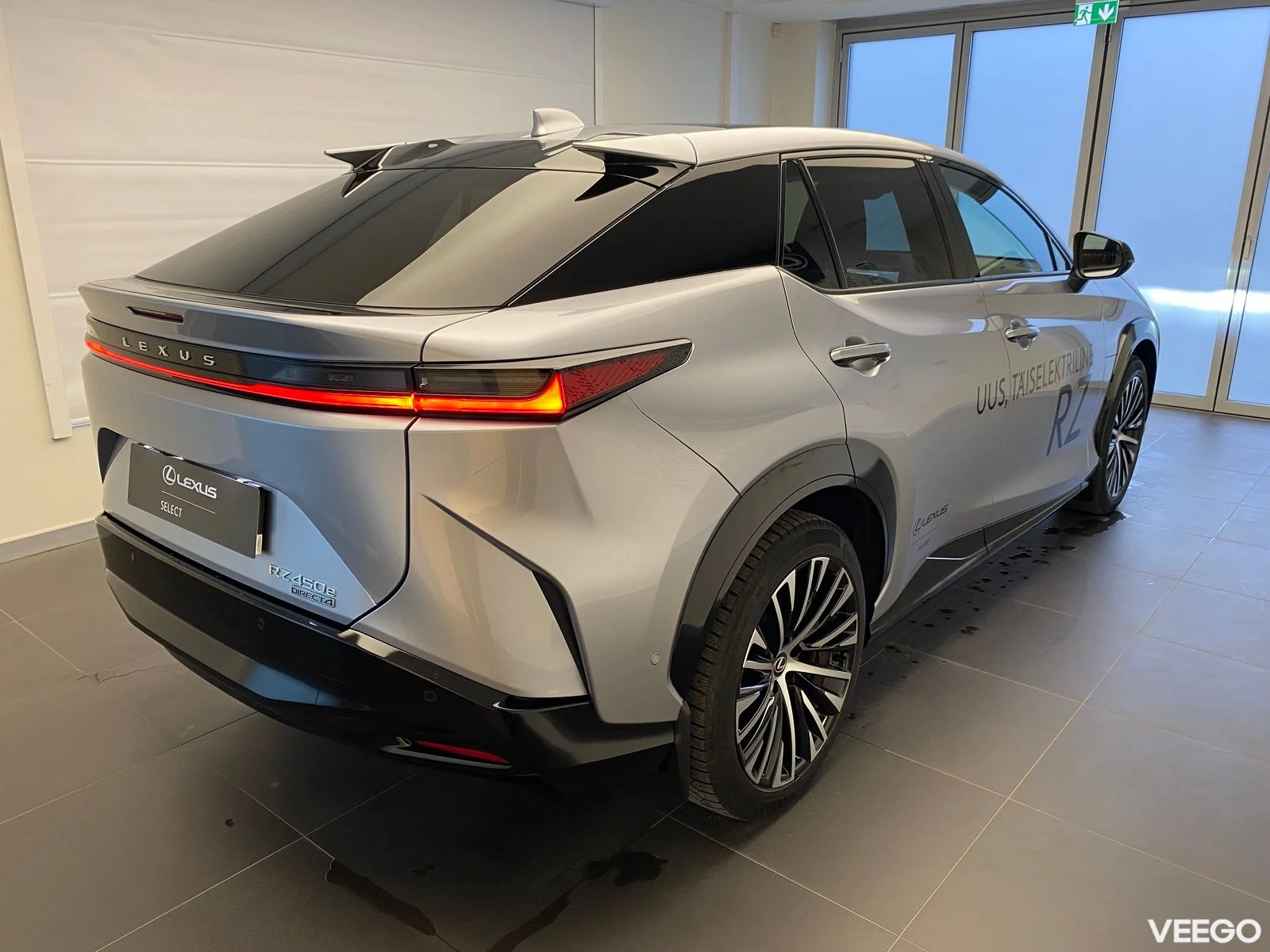 Lexus RZ 450e - 132kW