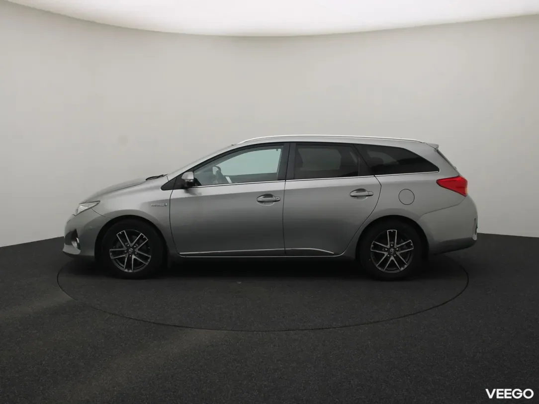 Toyota Auris 1.8 100kW
