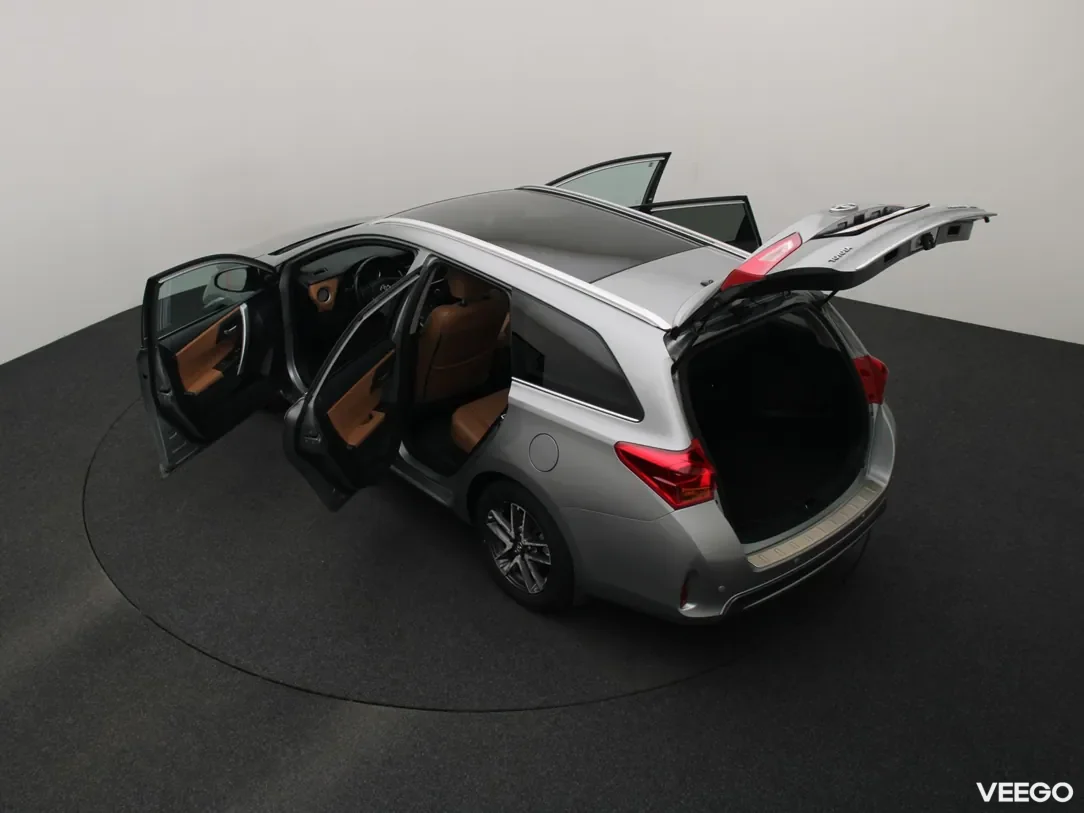 Toyota Auris 1.8 100kW