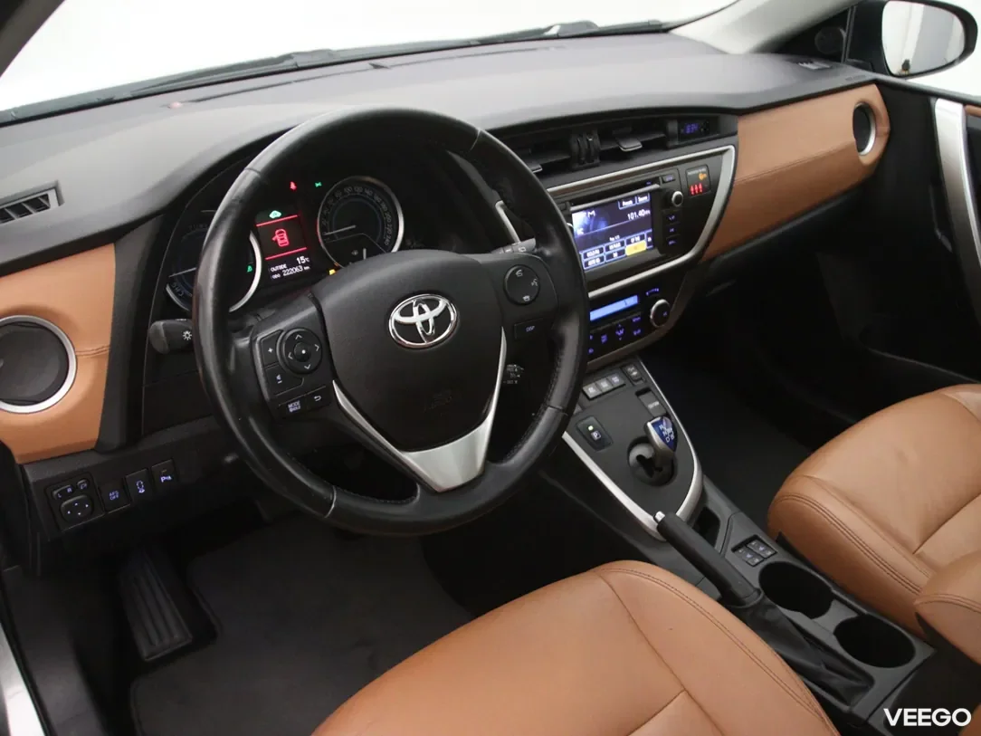 Toyota Auris 1.8 100kW