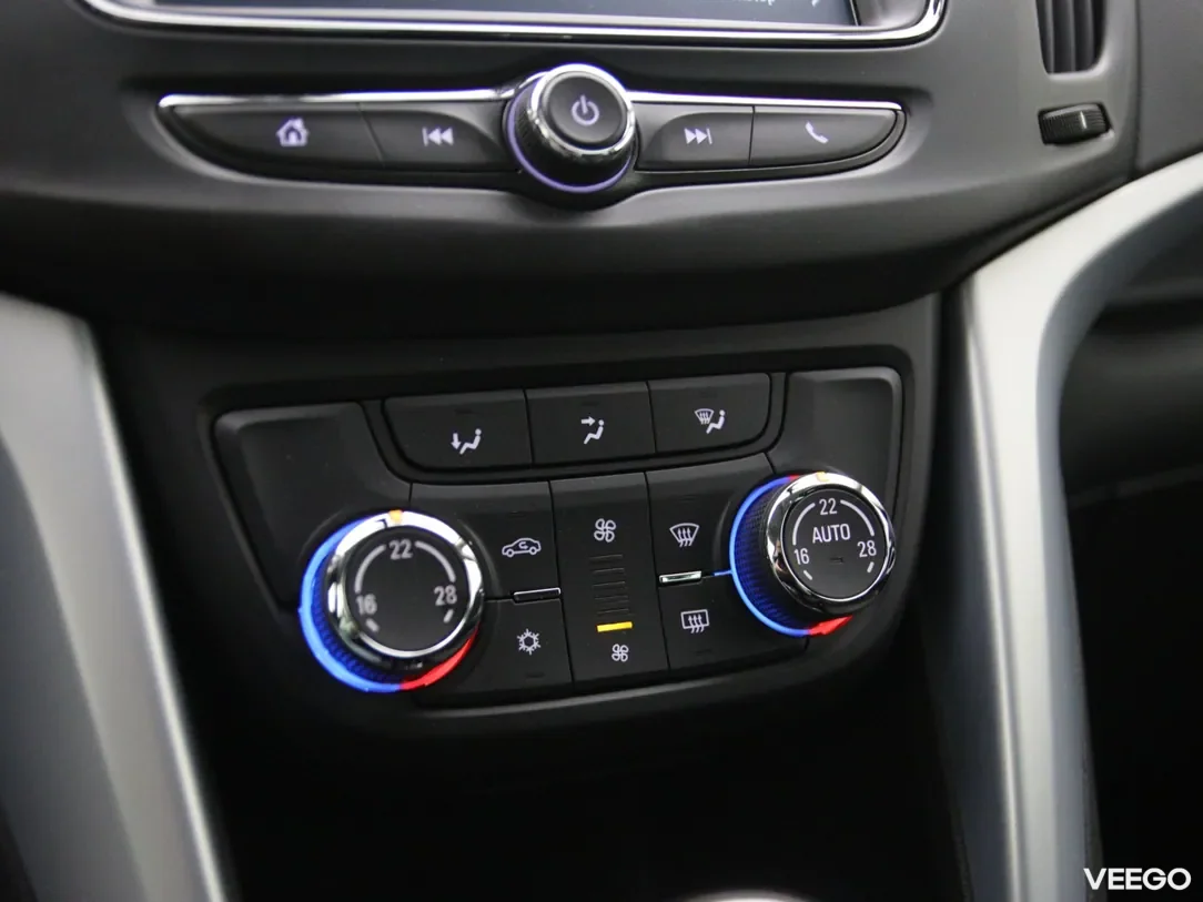 Opel Zafira Tourer 1.6 100kW