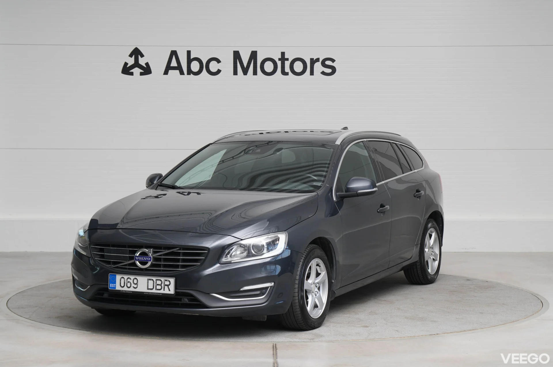 Volvo V60 Summum D4 2 140kW
