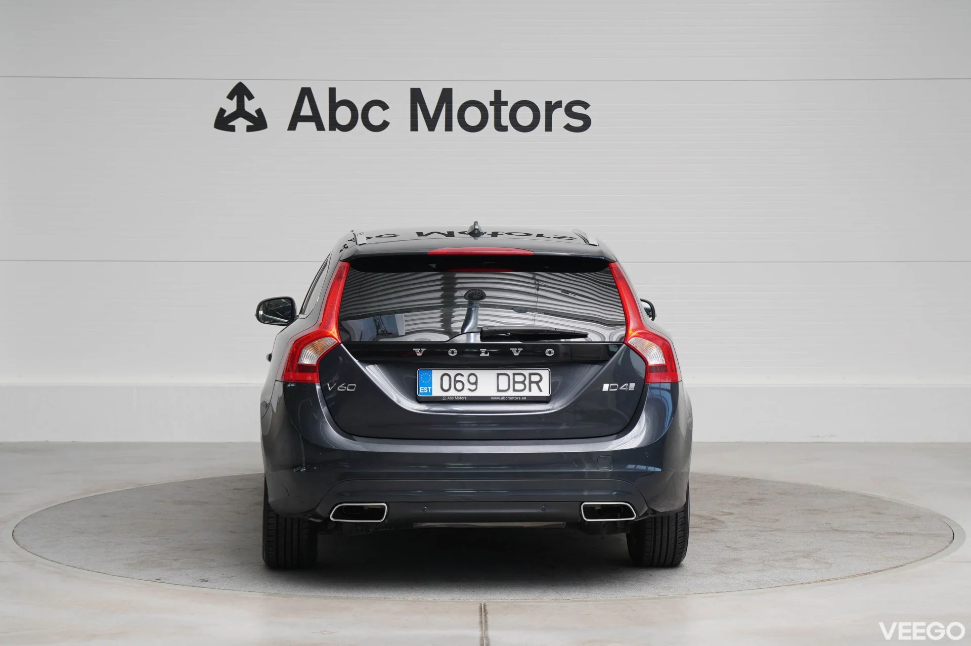 Volvo V60 Summum D4 2 140kW