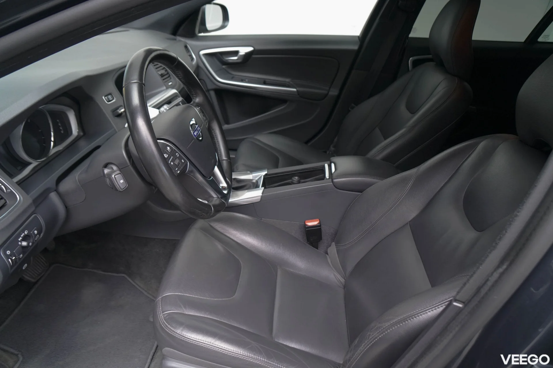 Volvo V60 Summum D4 2 140kW