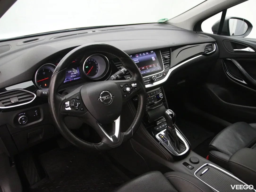 Opel Astra 1.6 100kW