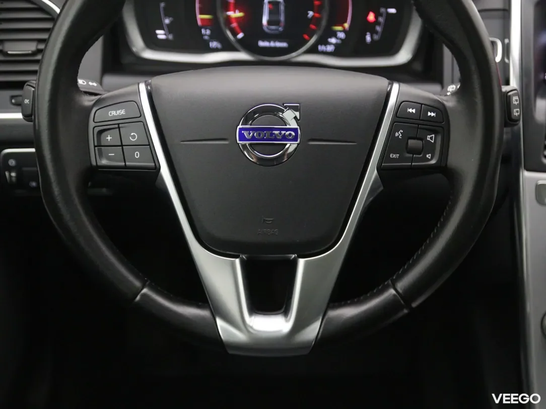 Volvo XC60 2 180kW