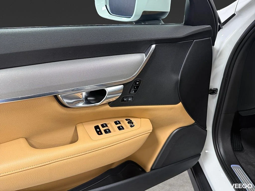Volvo V90 D4 AWD 190HK Pro /Pano /Drag 140kW
