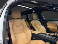Volvo V90 D4 AWD 190HK Pro /Pano /Drag 140kW thumbnail
