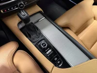 Volvo V90 D4 AWD 190HK Pro /Pano /Drag 140kW thumbnail