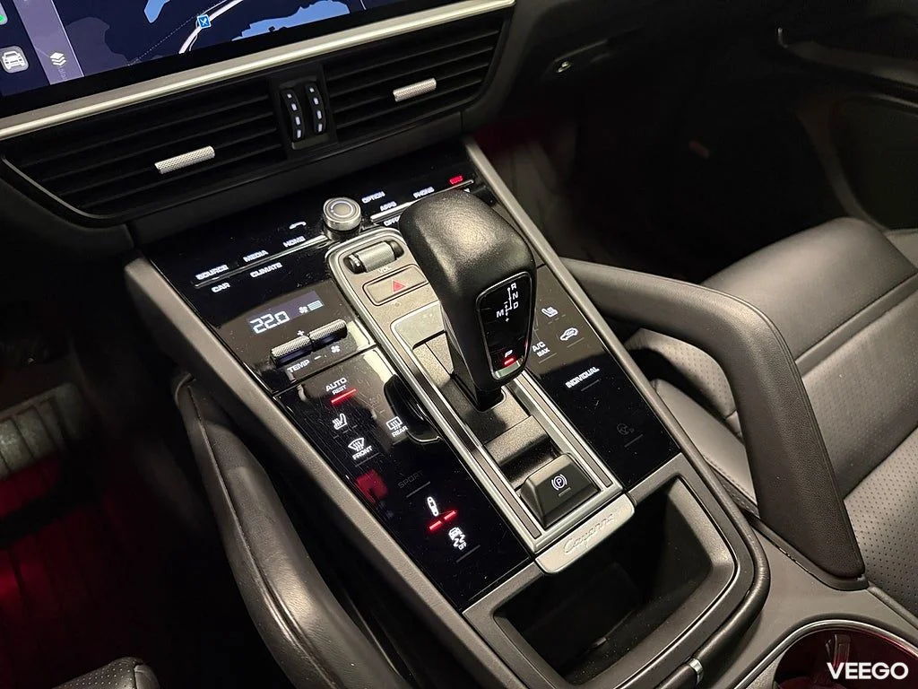 Porsche Cayenne E-Hybrid 462HK Platinum Edt /Se Spec 340kW