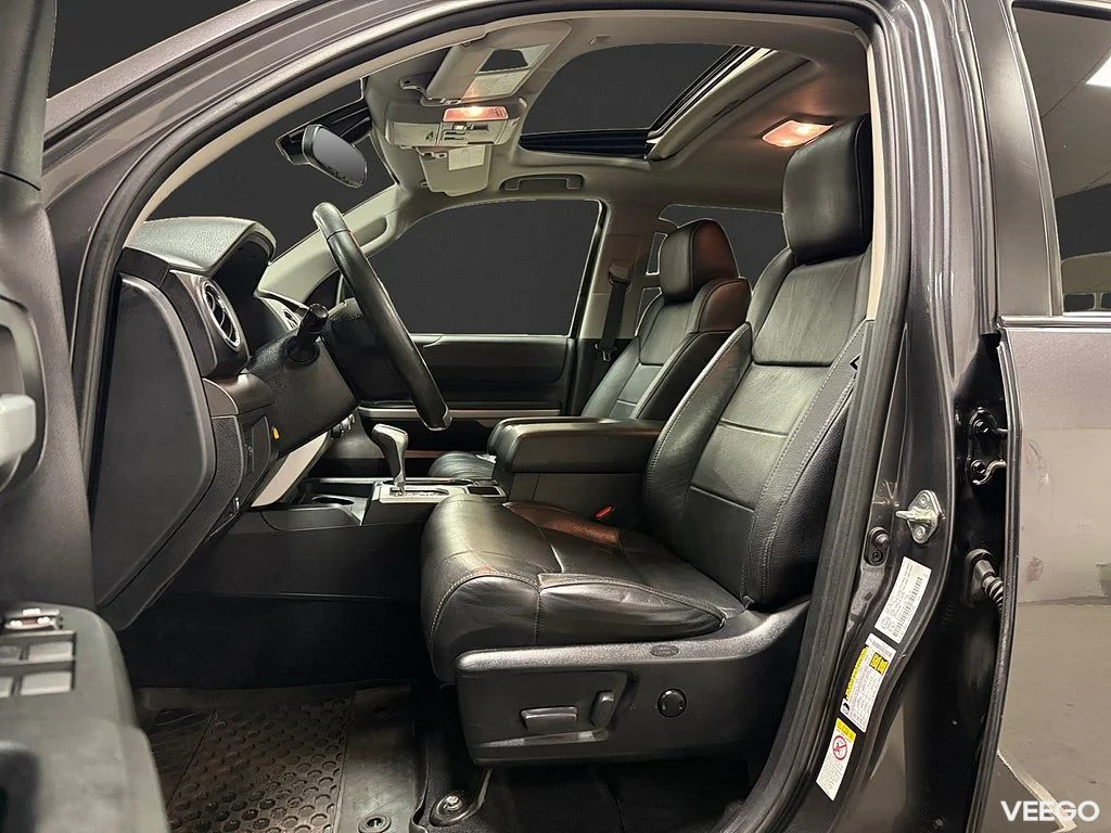 Toyota Tundra CrewMax 5.7 V8 4WD 386HK TRD Sport /Släde/Moms 284kW