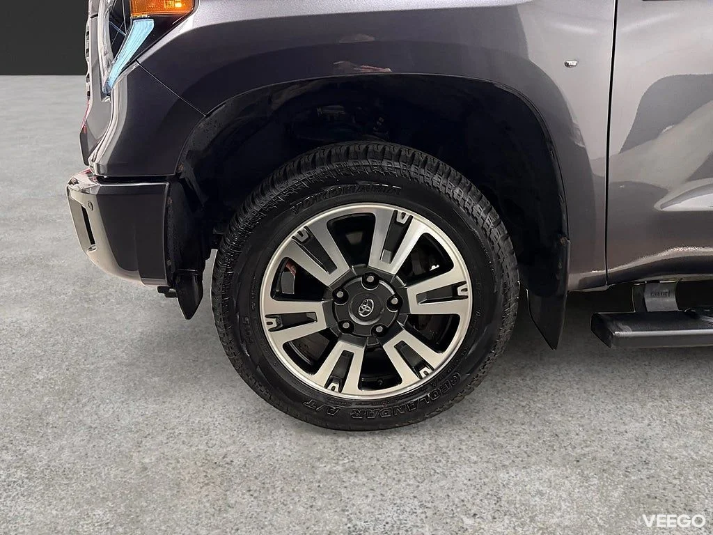 Toyota Tundra CrewMax 5.7 V8 4WD 386HK TRD Sport /Släde/Moms 284kW